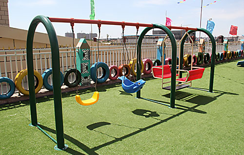 必一运动秋千乐园